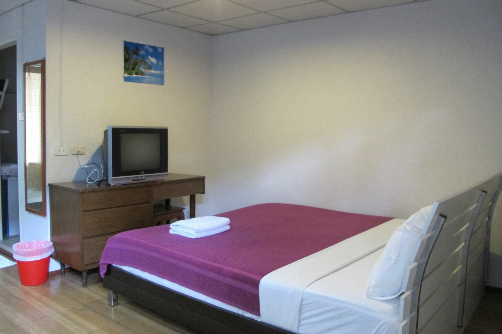 Samchai Hotel Si Racha Exteriér fotografie