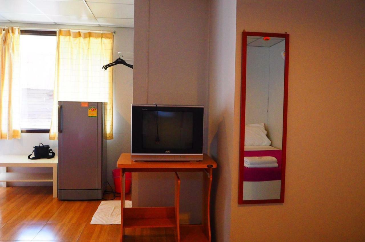 Samchai Hotel Si Racha Exteriér fotografie