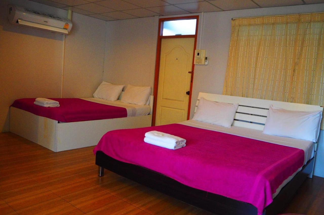 Samchai Hotel Si Racha Exteriér fotografie