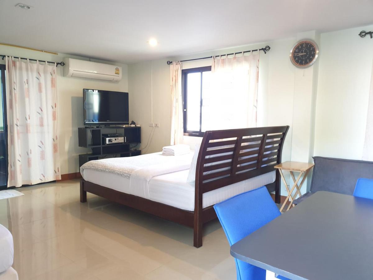 Samchai Hotel Si Racha Exteriér fotografie