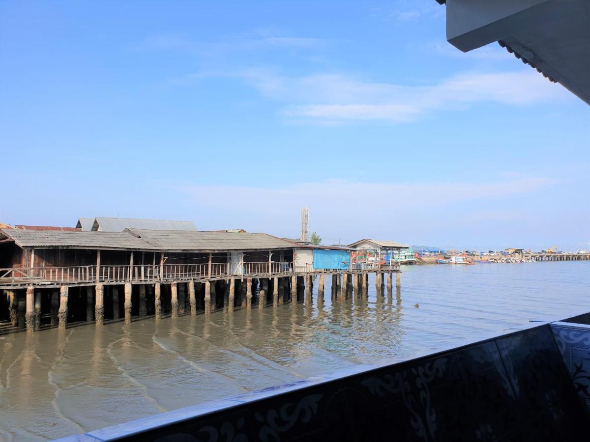 Samchai Hotel Si Racha Exteriér fotografie
