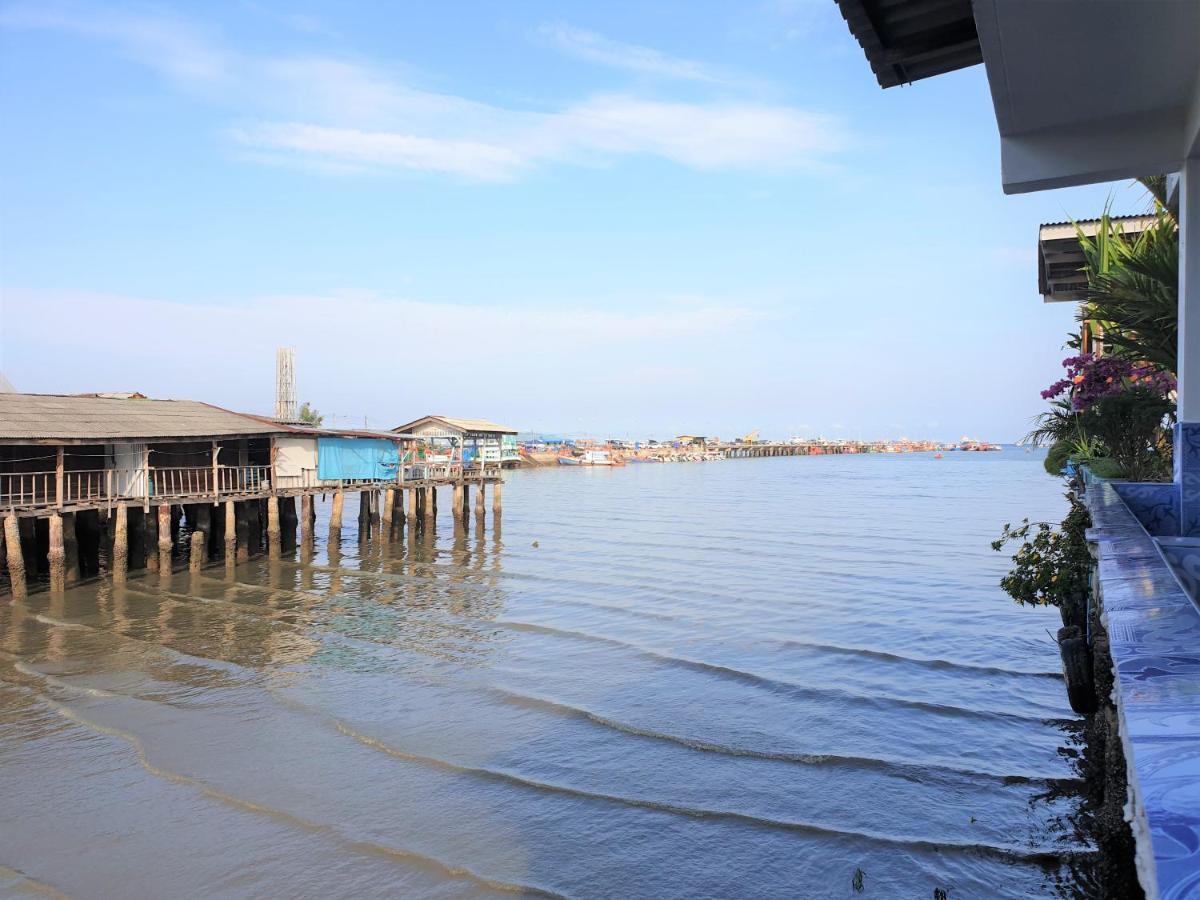 Samchai Hotel Si Racha Exteriér fotografie