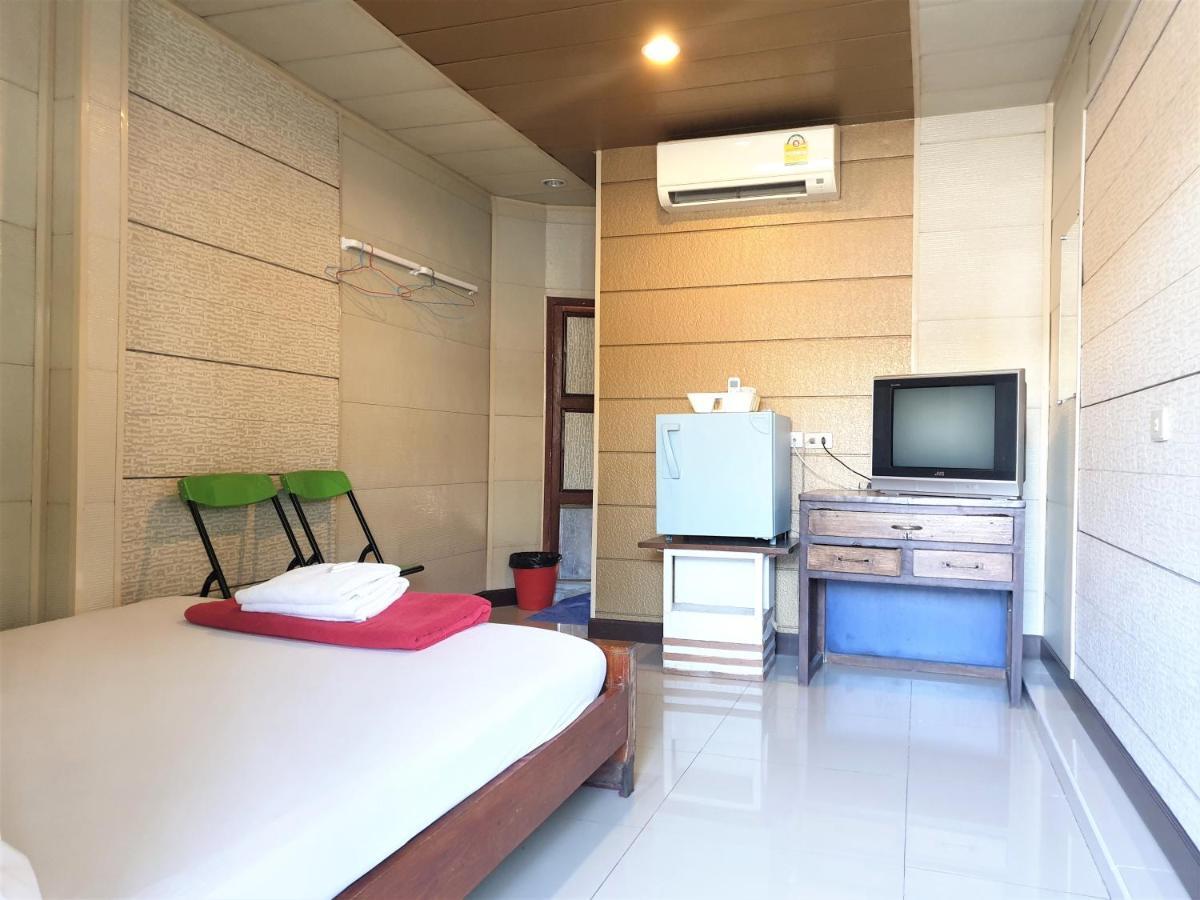 Samchai Hotel Si Racha Exteriér fotografie